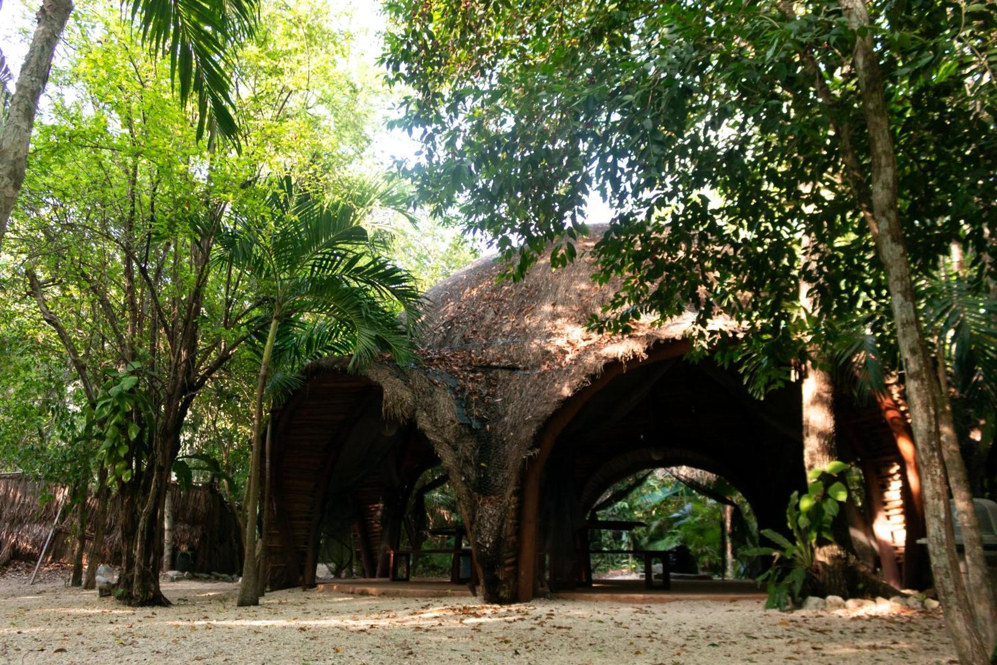 Ku Kuk Glamping * Chemuyil